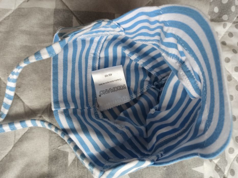 Czapeczka letnia wiązana z daszkiem obwód 48/49