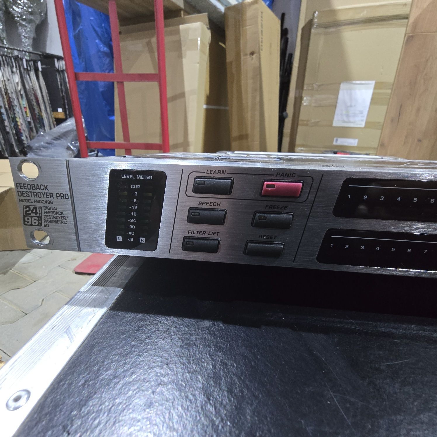 Behringer ELIMINATOR SPRZĘŻEŃ FBQ 2496 jak nowy gwarancja