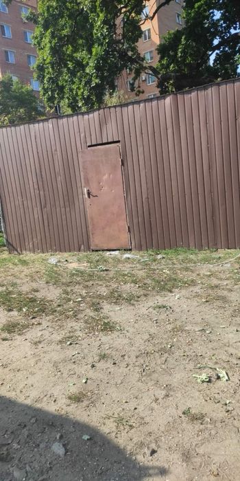 Бытовка - склад  6м на 3м ( высота 2.8) ( можно под гараж )