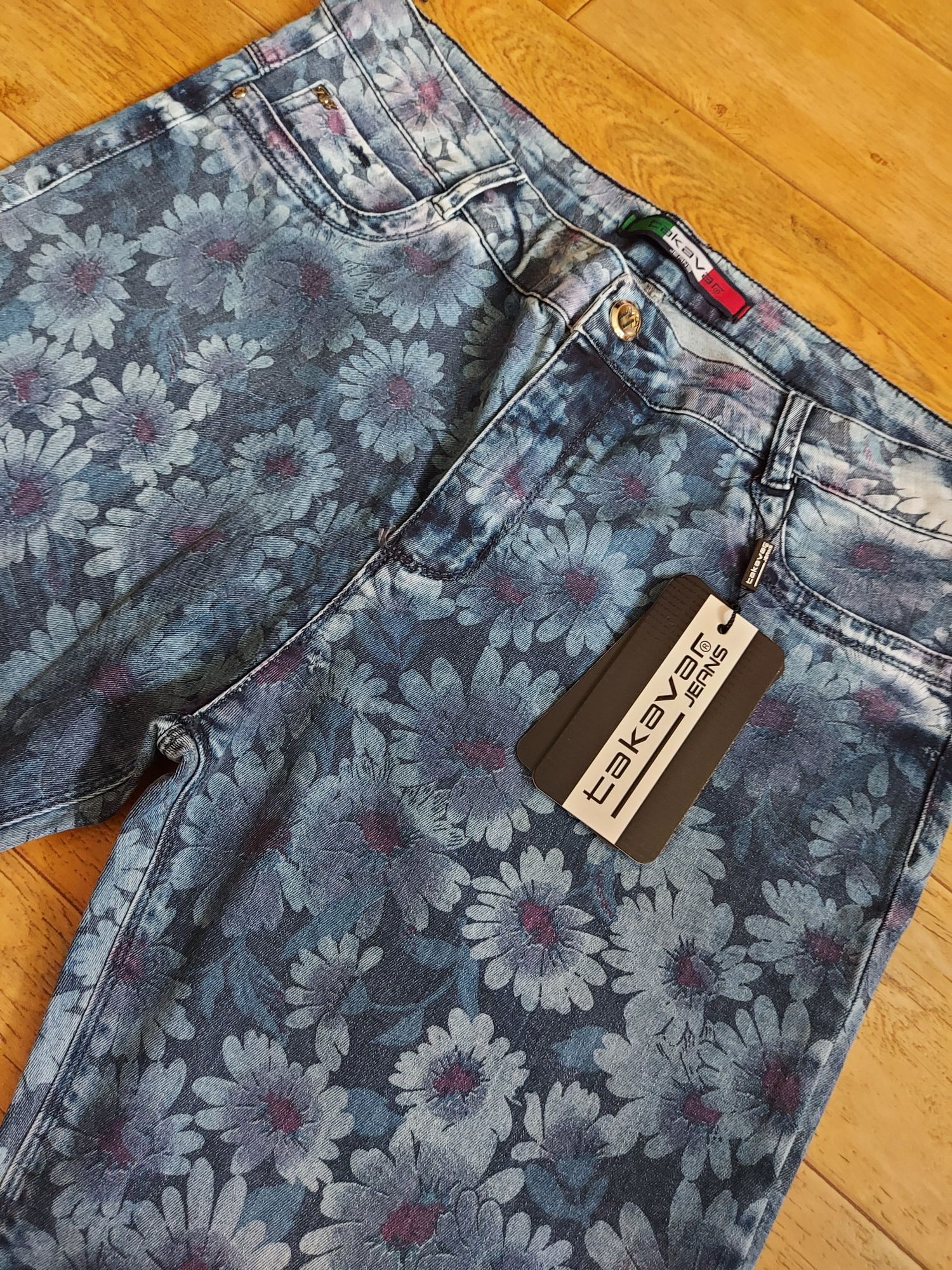 Батал !Sassofono, Takavar модные джинсы с цветами. 56.