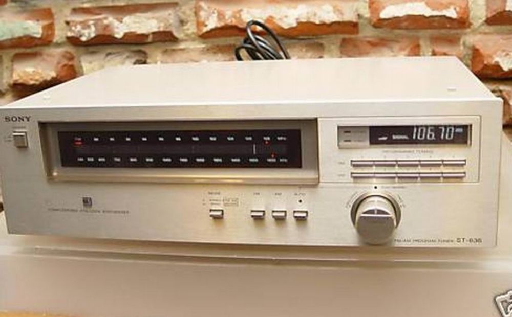 Тюнер SONY ST 636