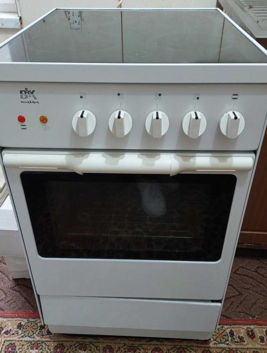 Електроплита стеклокерамічна