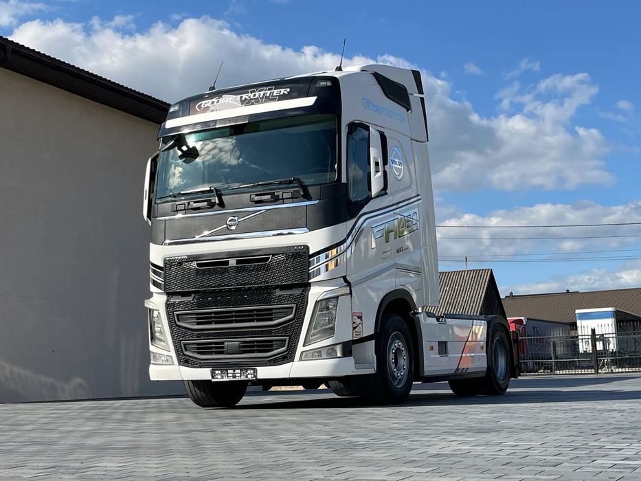 Volvo FH / EURO 6/  I- SHIFT/ MICHELIN 80% /  KLIMA POSTOJOWA / SERWISOWANY/ ZADBANY / OKAZJA