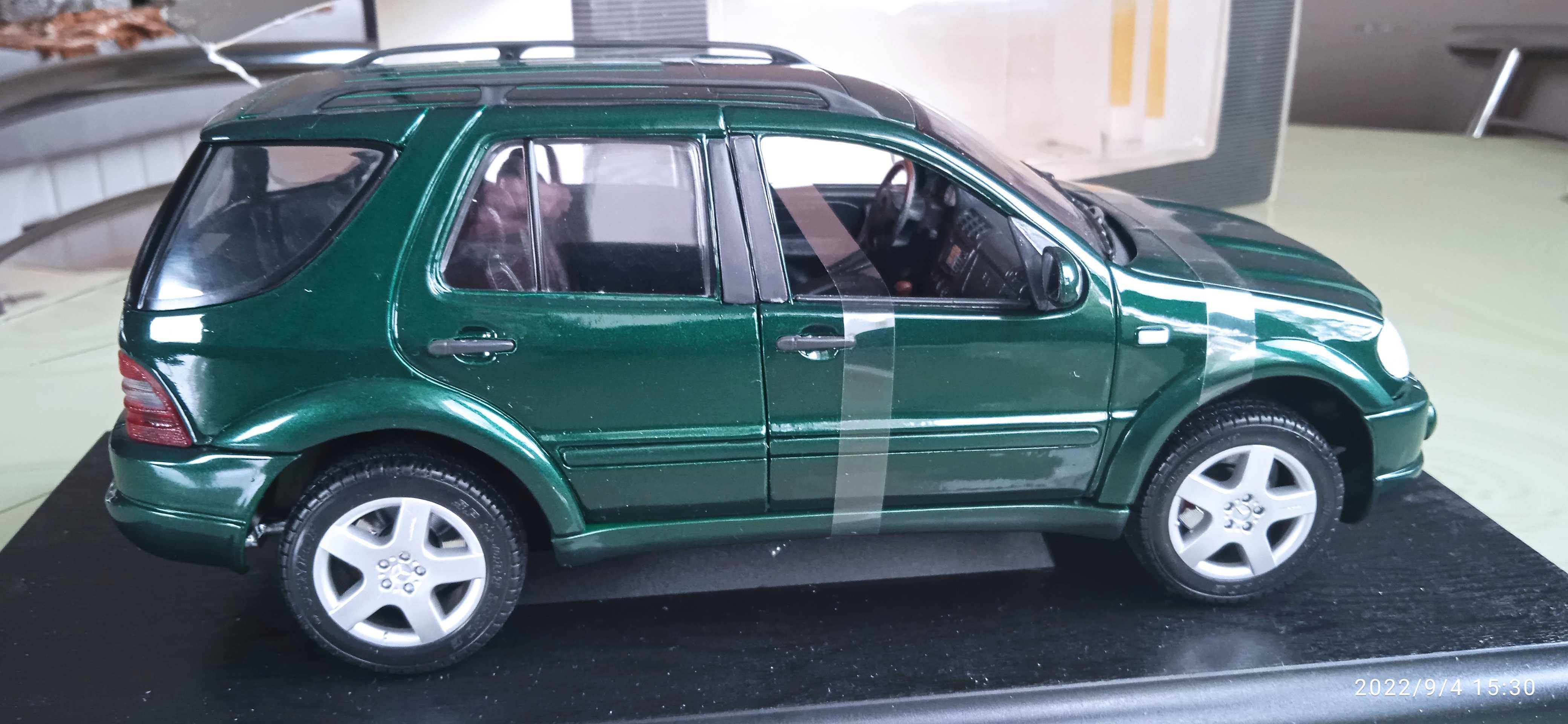 модель 1.18 MERCEDES BENZ   1997