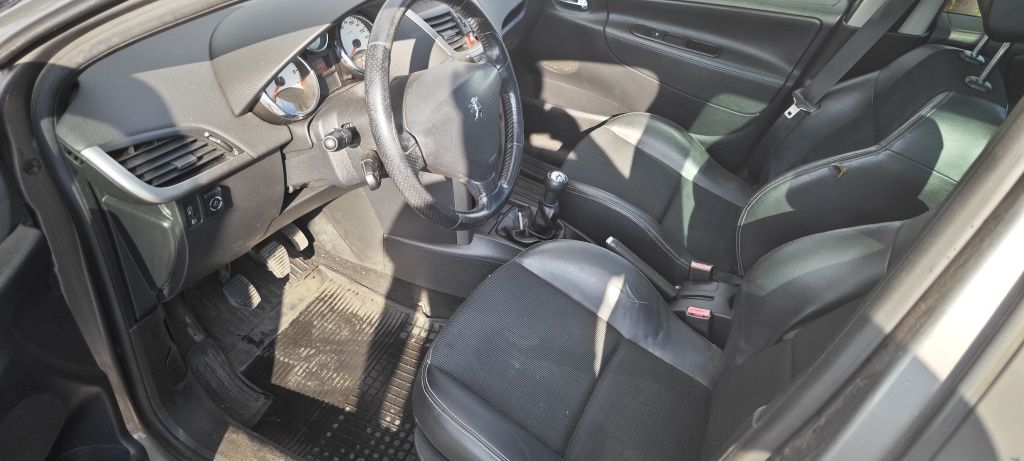Peugeot 207 SW outdoor 1.6 LPG