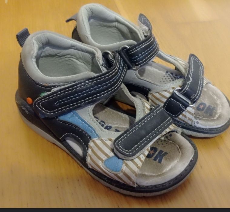 Босоніжки сандалі 25р