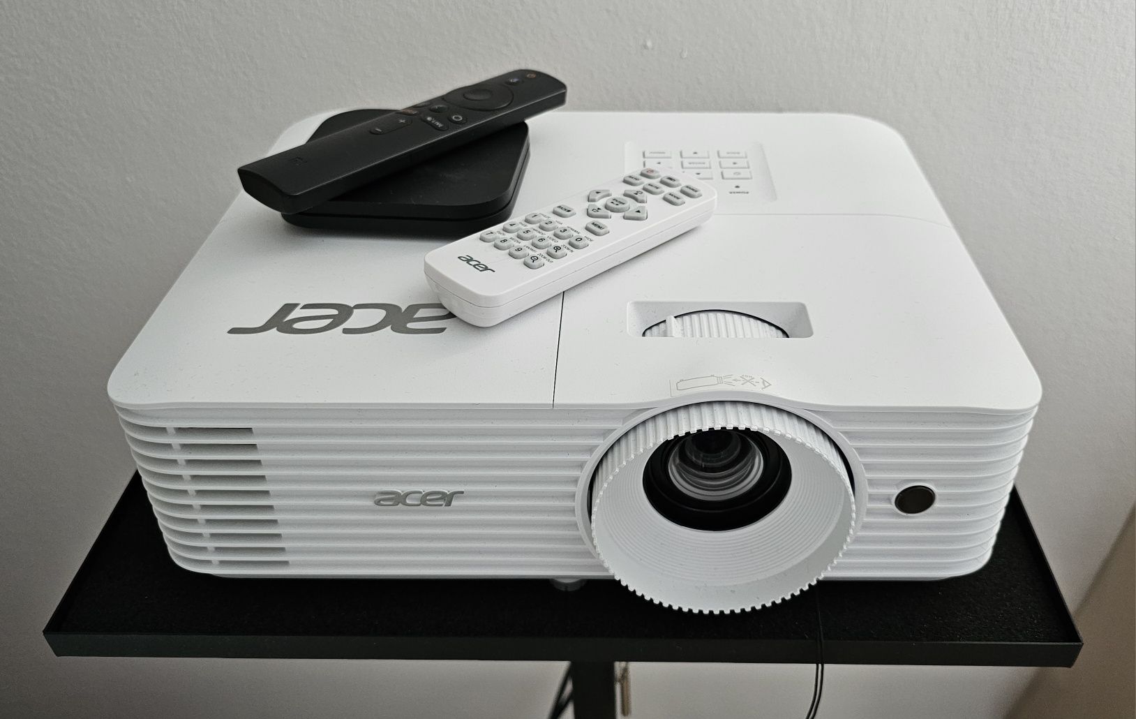 Projektor Acer H6523BDP biały