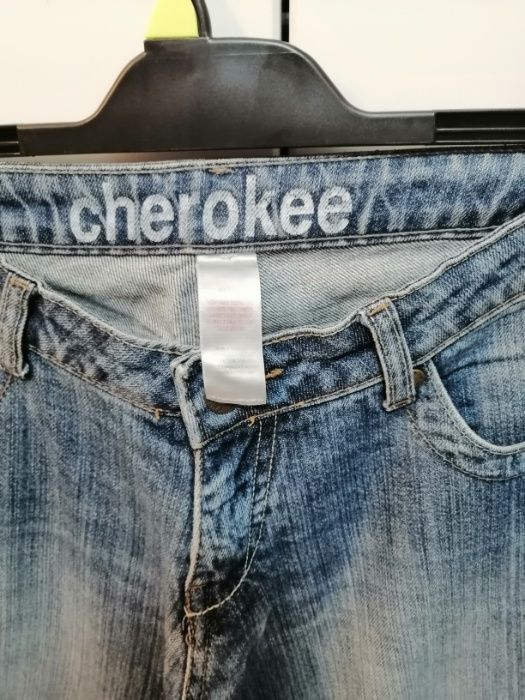 spodnie jeansowe damskie firmy Cherokee, rozmiar 44