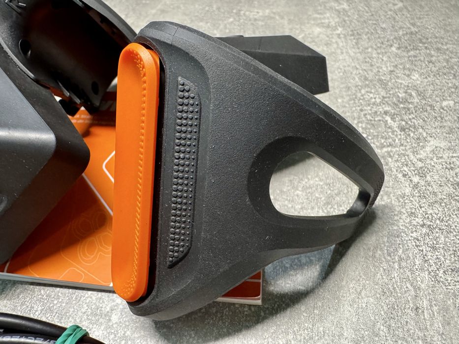 Zwift Play controllers апгрейд віртуального перемикання