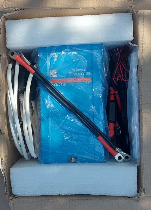 Гібридний інвертор Victron Energy MultiPlus 12/500/20-16 PMP121500000