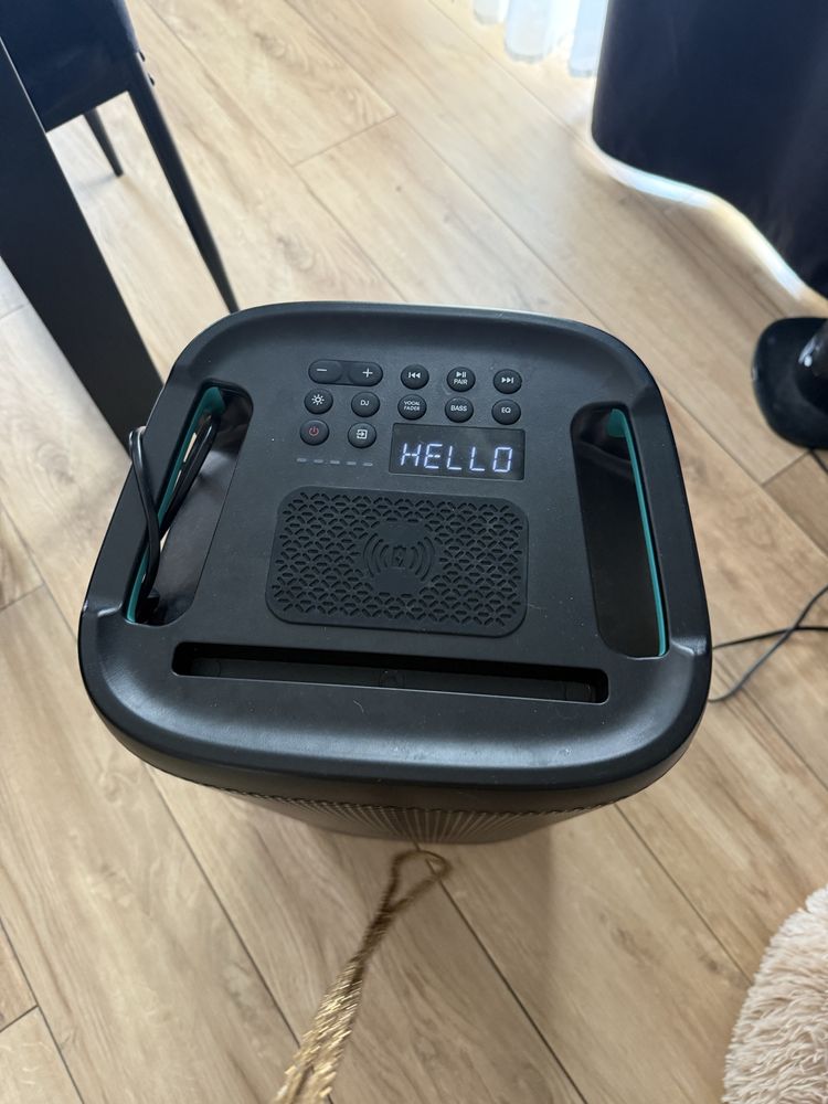 Hisense Party Rocker One Plus 300W . Dwa nikrofony karaoke.