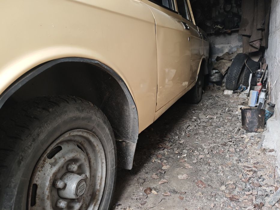 Продам москвичь 2140