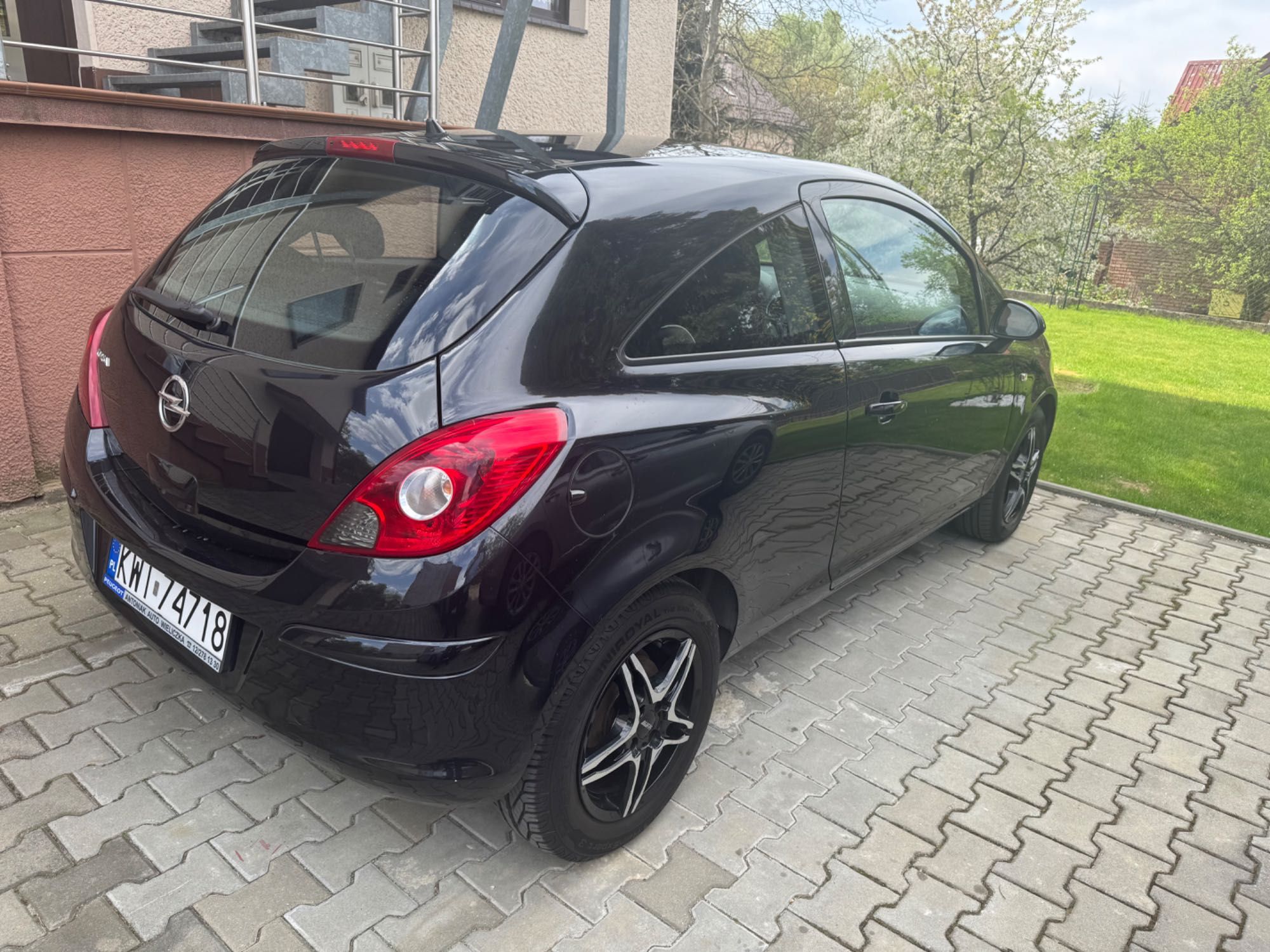 Opel Corsa 1.4 Benzyna 2012 – Pierwszy właściciel, bezwypadkowy.