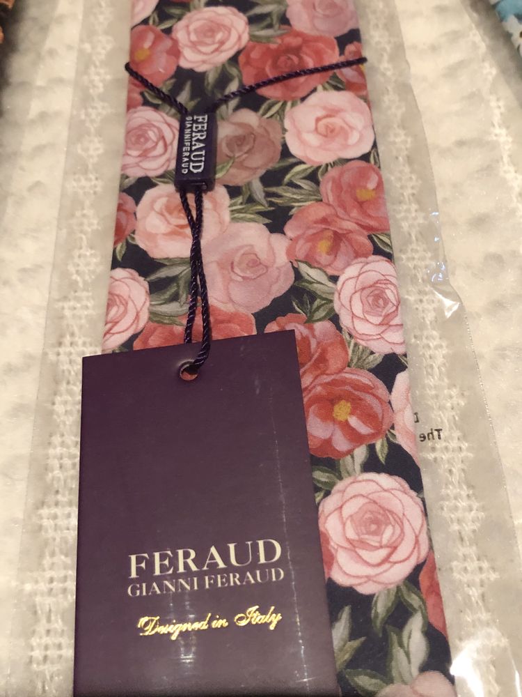 Gravas e Flores de bolso lapela  novas , envio gratis