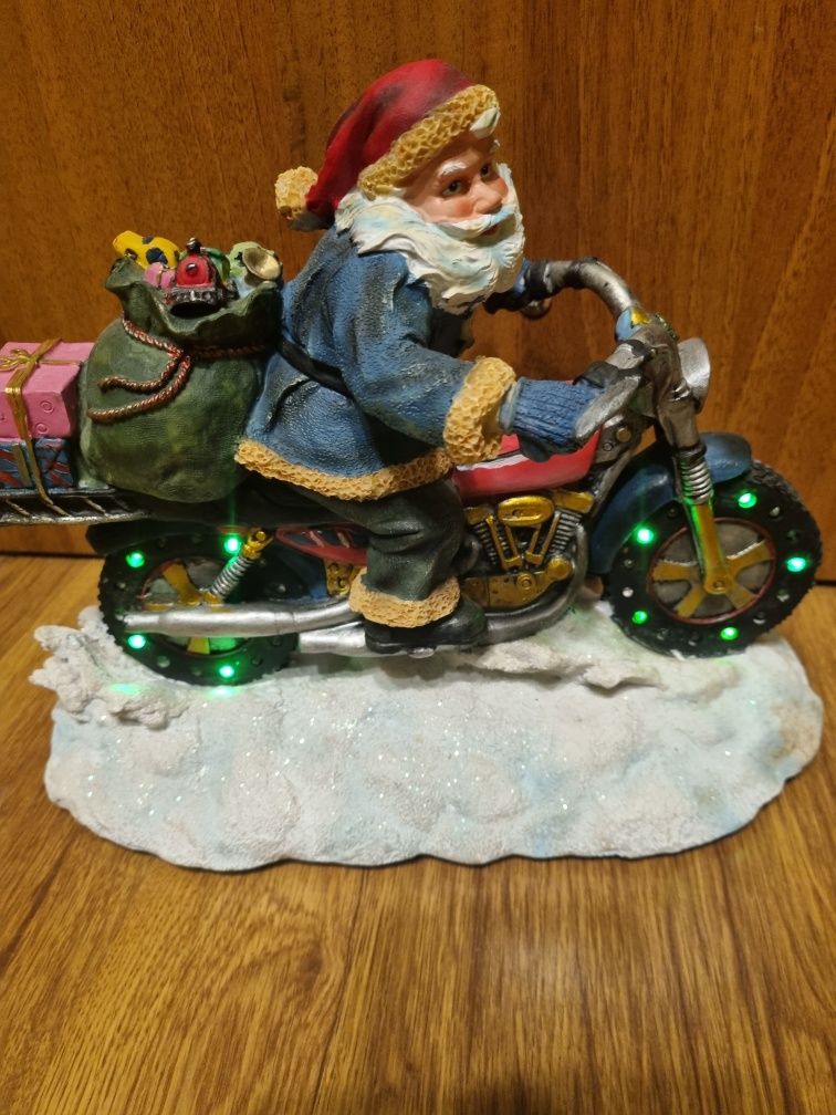 Mikołaj na motocyklu figurka swiecaca
