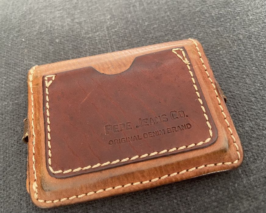 Carteiras em pele Genuína