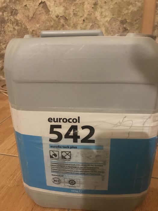 Клей фиксатор для ковровой плитки