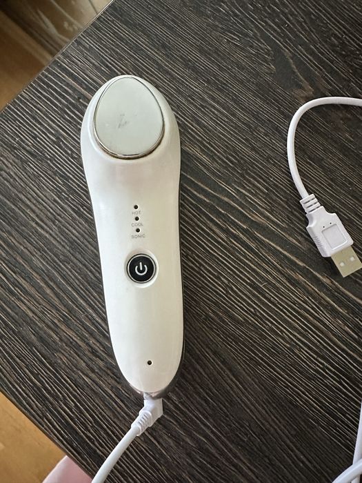 Електромасажер для обличчя TCM