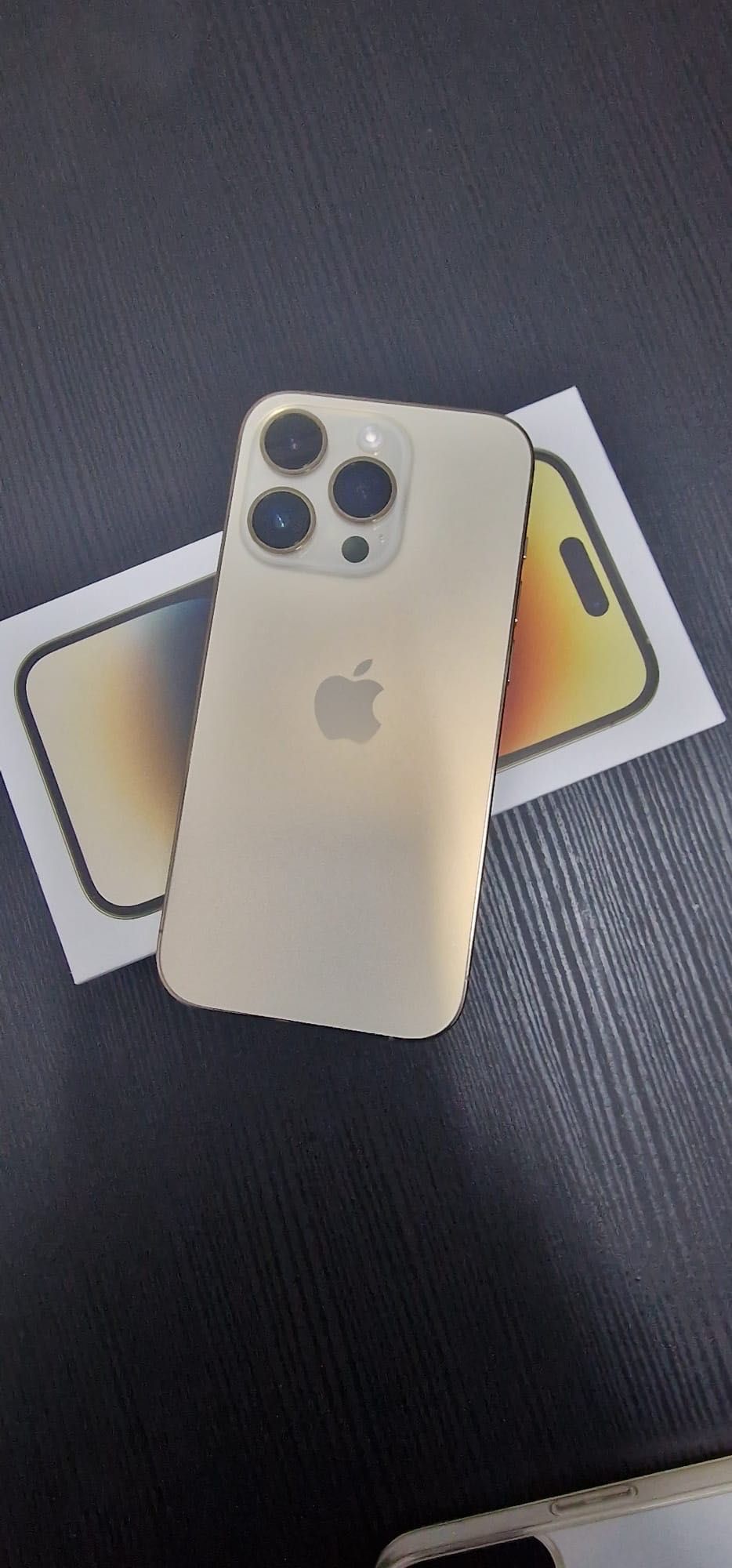 iPhone 14 Pro 256gb dourado  (valor não negociável)