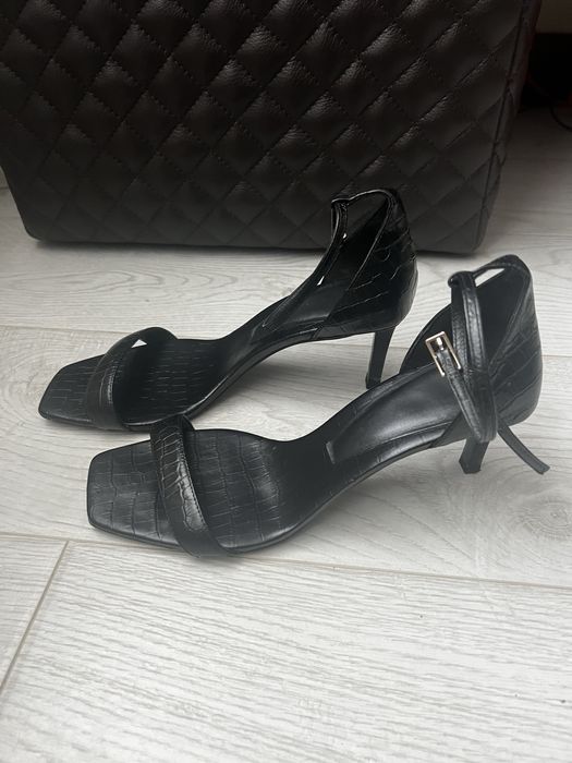 Босоніжки Massimo Dutti 42 р., мюлі mango 41 р.