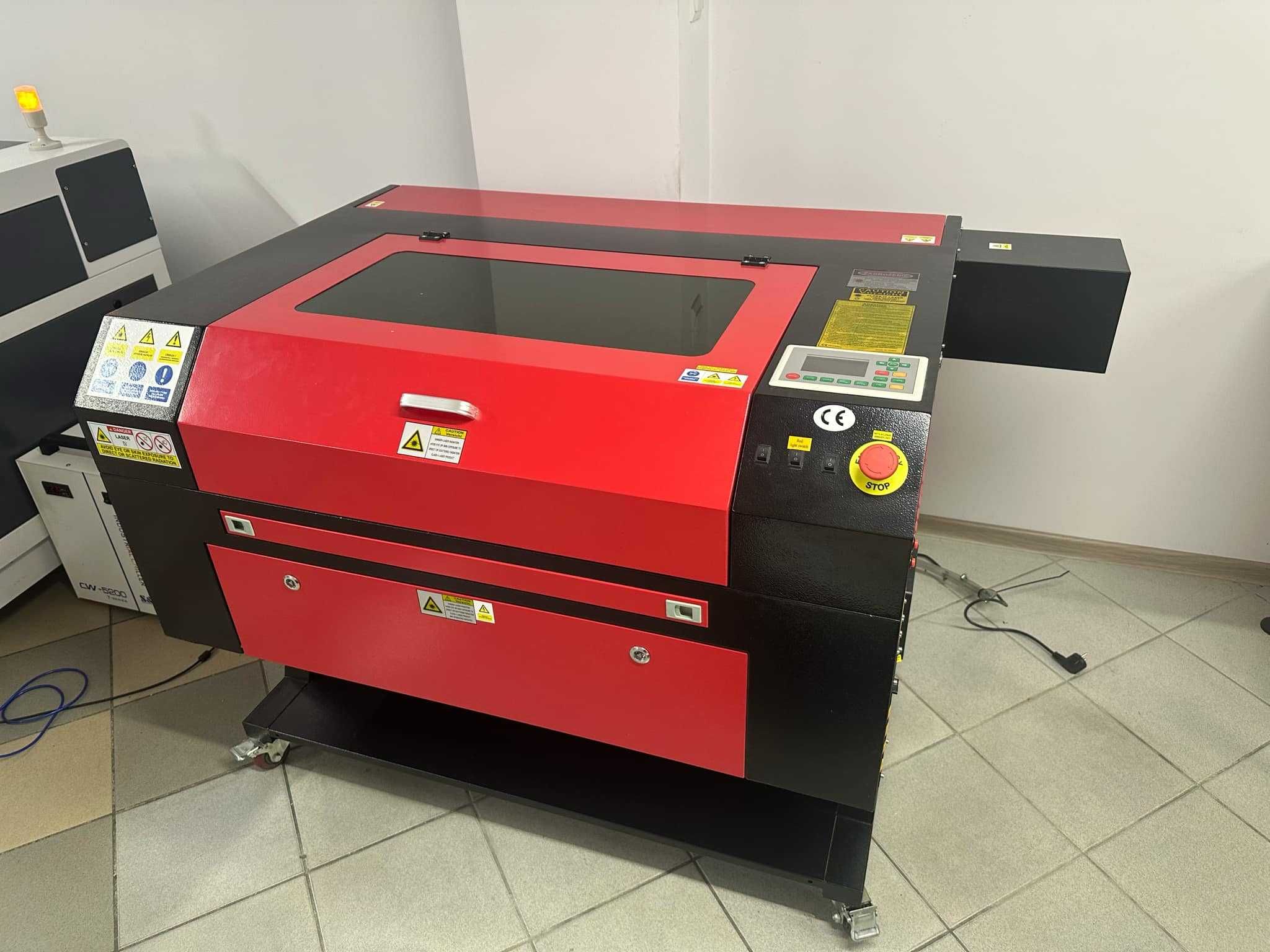 Ploter laserowy CO2 100 W o polu roboczym 50x70 cm