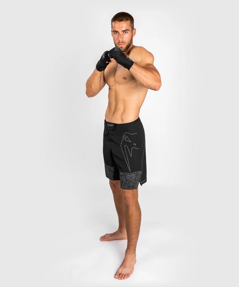 Нові бійцівські шорти Fightshorts Reflective Light 4.0 Venum