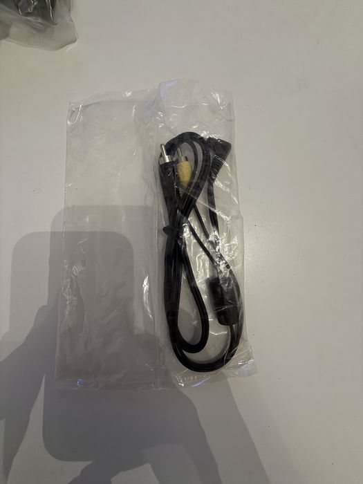 Cabo audio/video novo