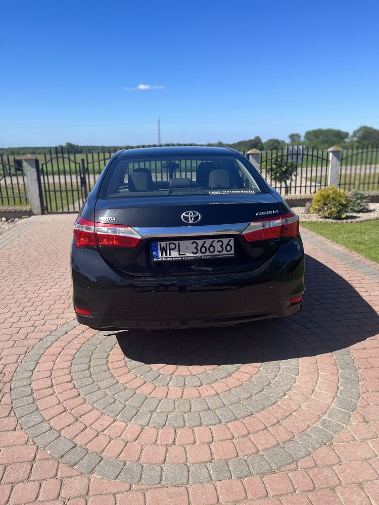 TOYOTA Corolla 1.6 2015r