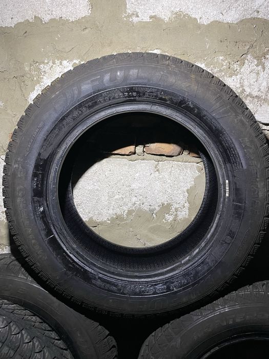 Продам резину 195/65 r15
