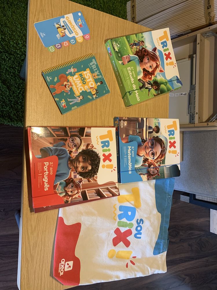 Pack nanuais + caderno atividades trix