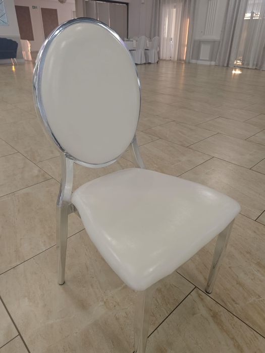 Krzesła glamour białe srebrne