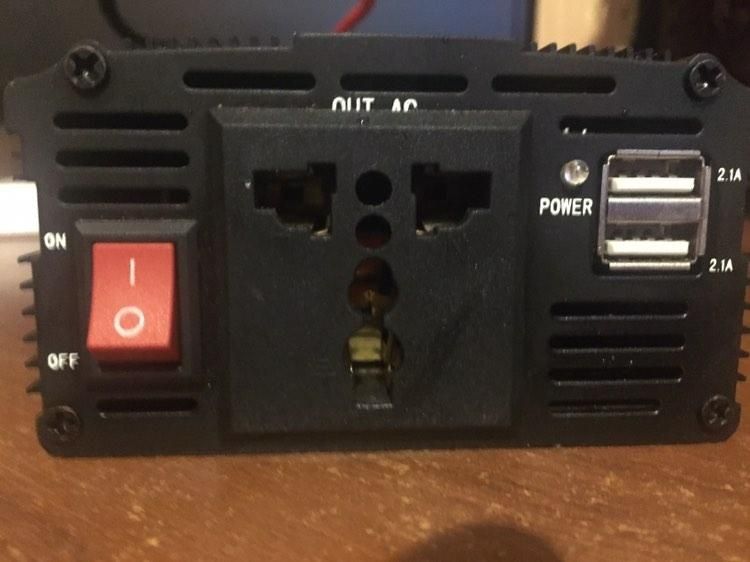 Інвектор на 12V-220v