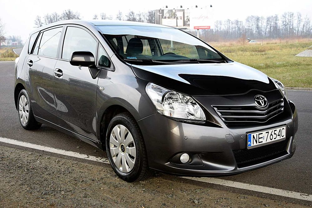 Toyota Verso 1.8 benzyna, 2011 rok - 7 osobowa, bardzo ładna