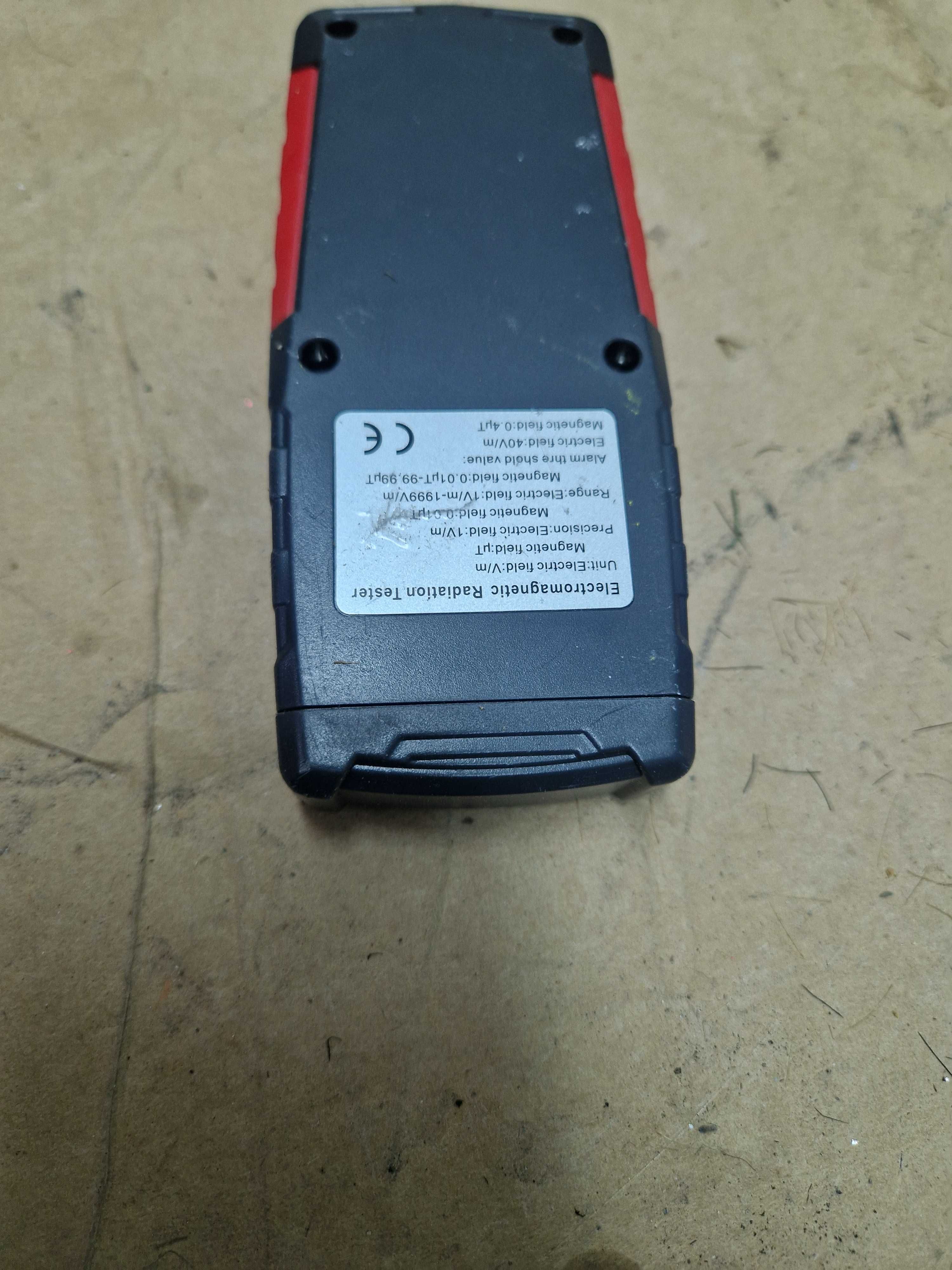 Miernik Pola Elektromagnetycznego TESTER fal wintact wt3121