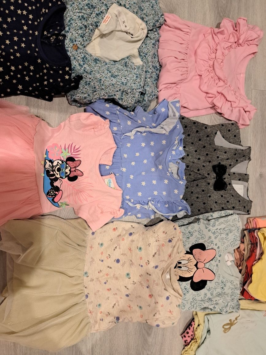 Paka zestaw ubranek 92 bluzeczki legginsy sukienki bluzy