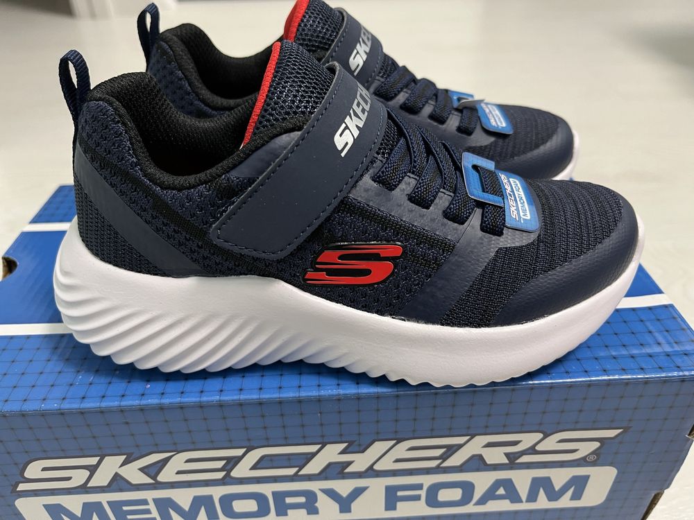 Кроссовки Skechers memory foam