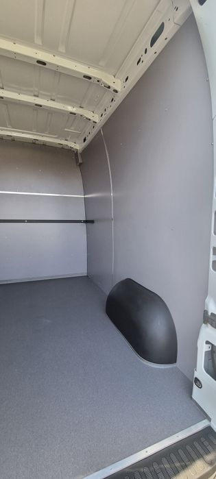 Zabudowa paki w sklejkę zabudowy busów półki regały podłoga do busa