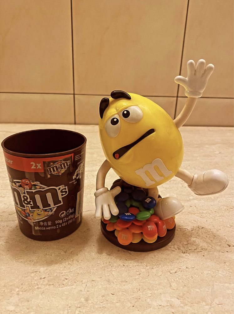 Диспенсер для конфет M&M´s крутая игрушка