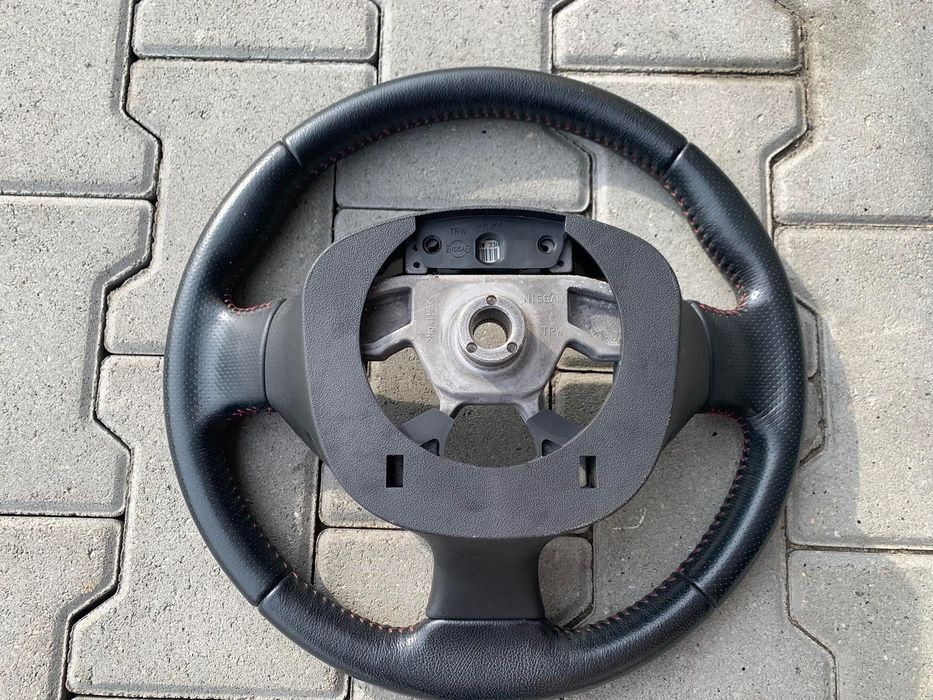 Руль Ниссан жук разборка Nissan juke в отличном состоянии кермо