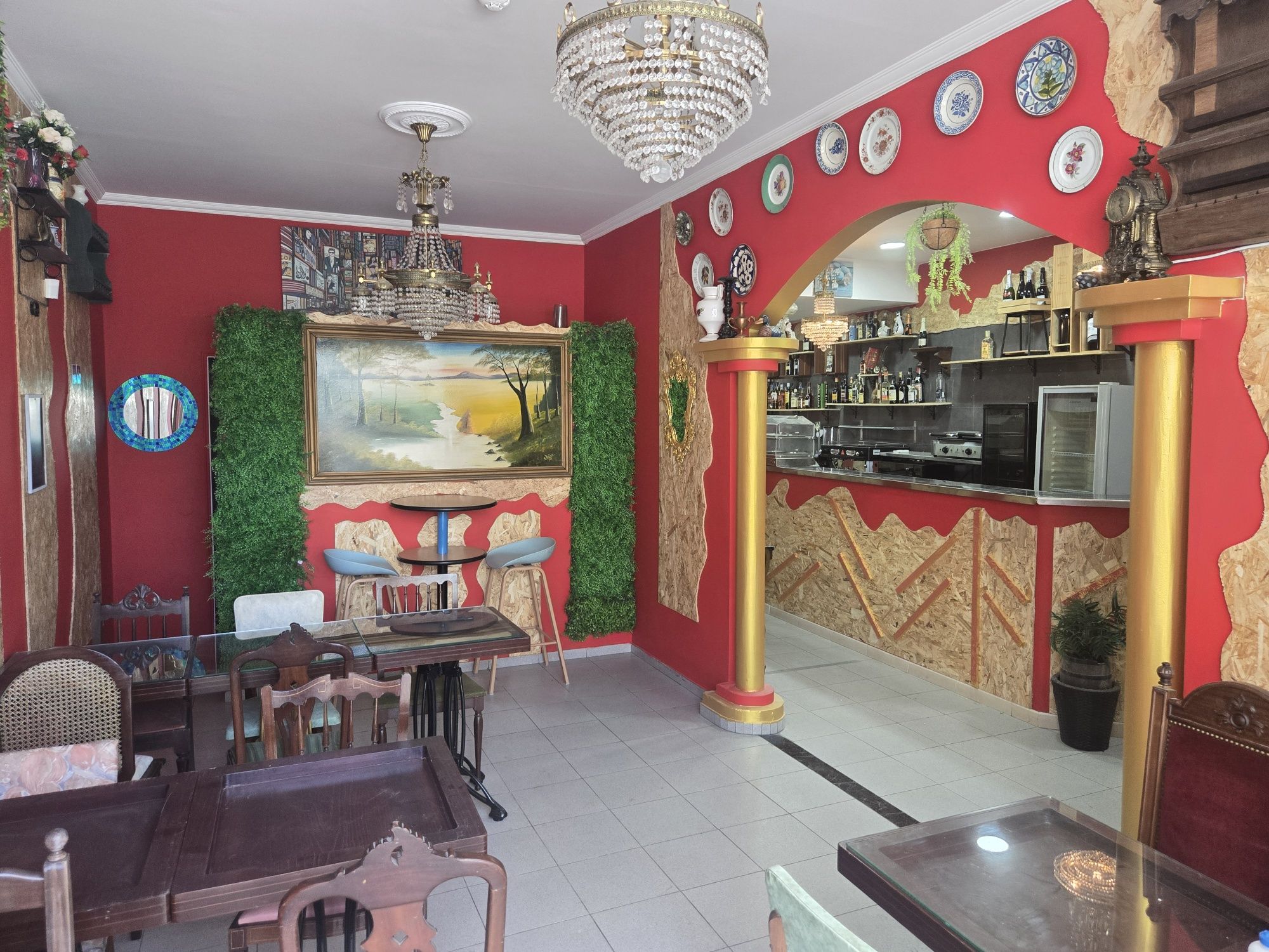 Trespasso café todo,restaurado bom envestimento