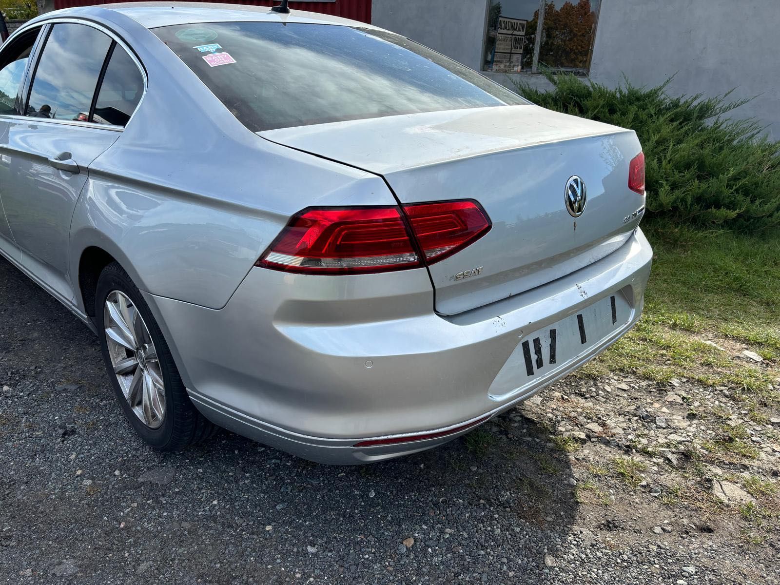 VW Passat B8 zderzak tył kompletny 4 PDC