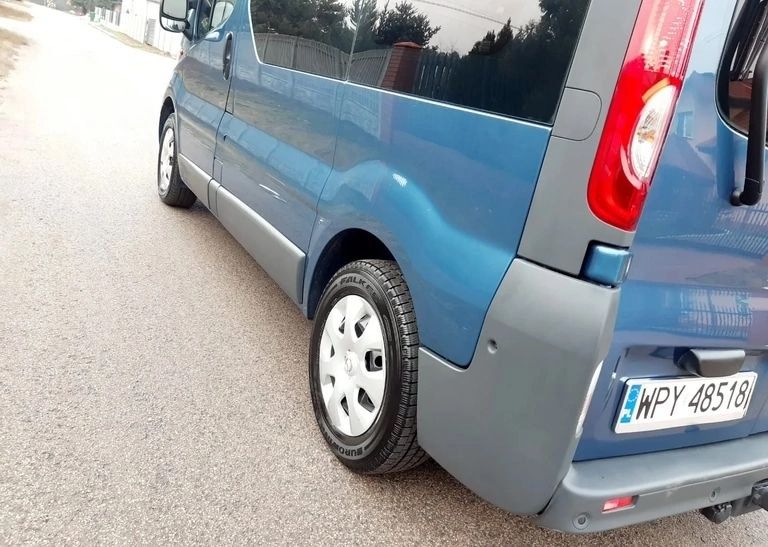 Opel vivaro 2,5L1H1