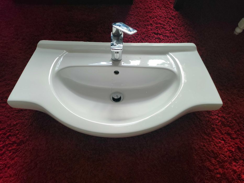 Umywalka Ceramiczna 80 + Bateria +Korek stan bardzo dobry.