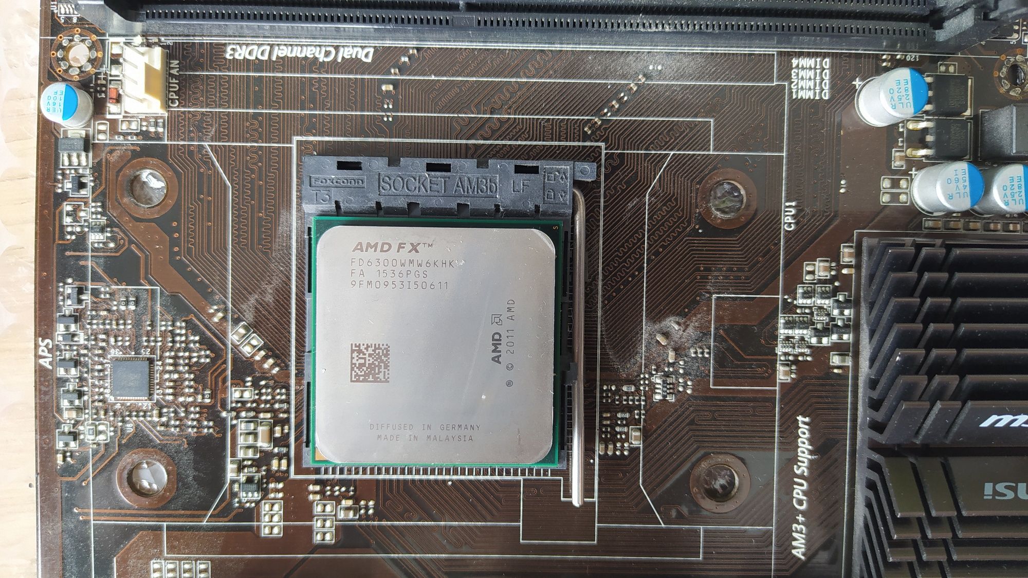 Płyta główna MSI 970A-G43 uszkodzona z procesorem AMD X6 FX-6300