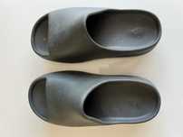 Yeezy slide  original adidas novo