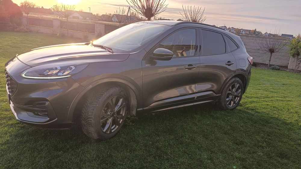 Ford Kuga ST Line. Sprzedawca prywatny. Możliwość sprzedaży w leasing.