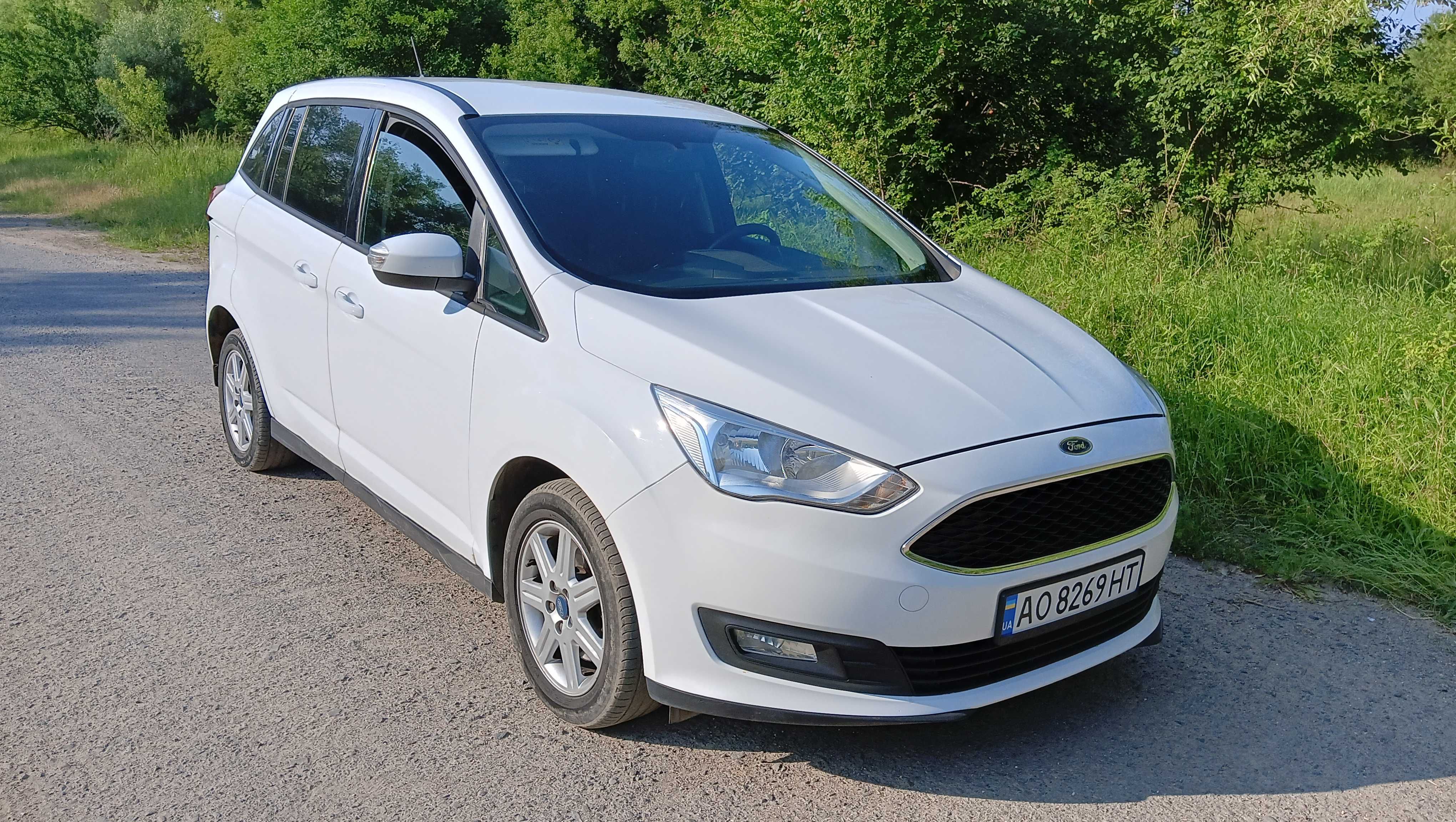 Автомобіль Ford Grand C-Max