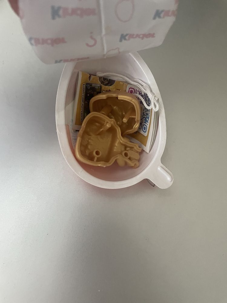 Золотой Harry Potter , колеекционная фигурка Funko , kinder joy