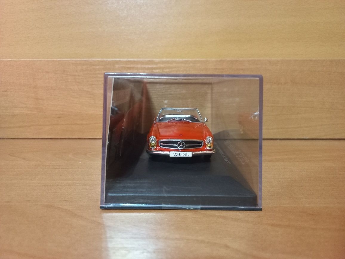 Модель 1:43 Mercedes 230 SL Roadster  Altaya