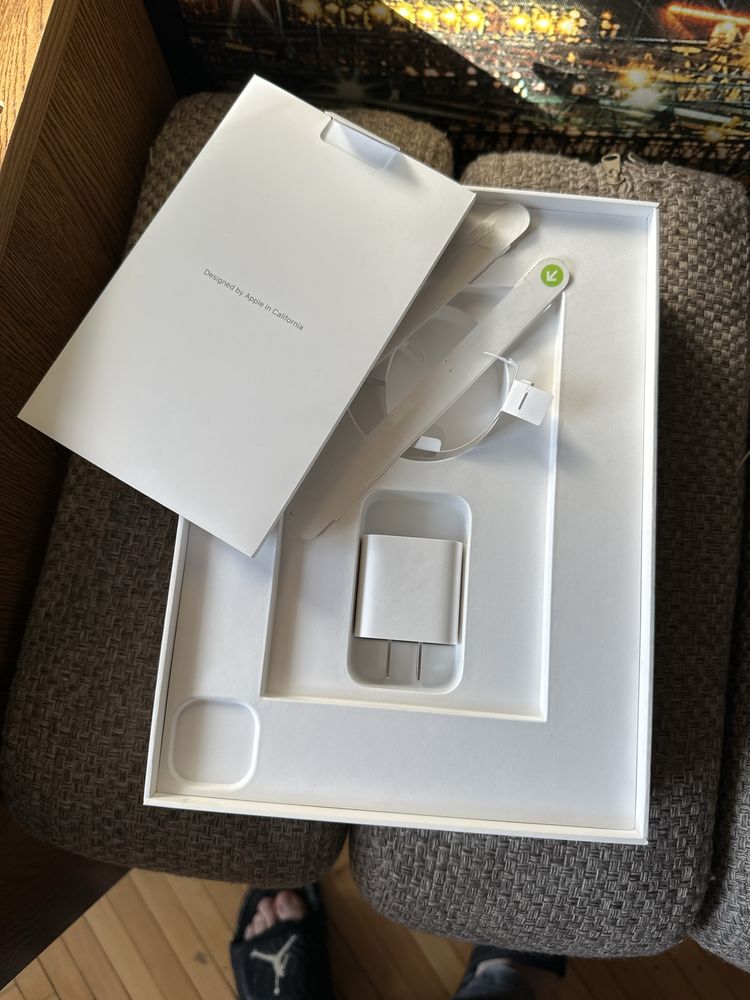 Apple Ipad Pro 11 Wi-Fi +lte (5g) 16gb/1TB  SILVER M2 2024